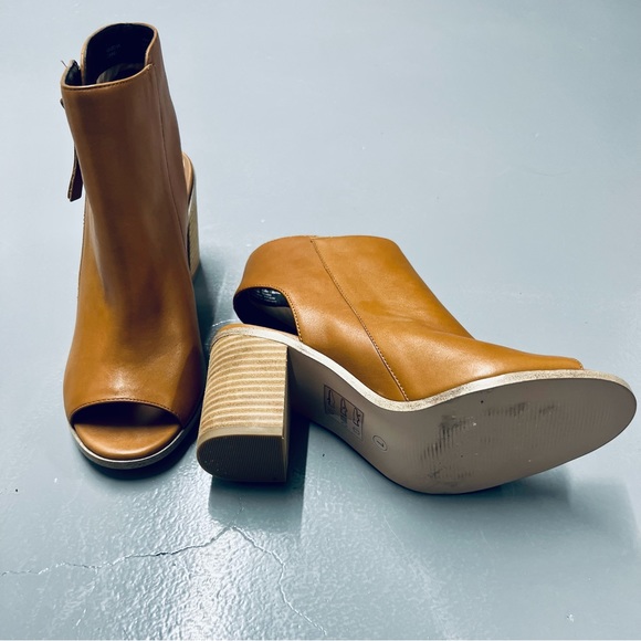 Sole Society - Open Toe Heels - Picture 3 of 3